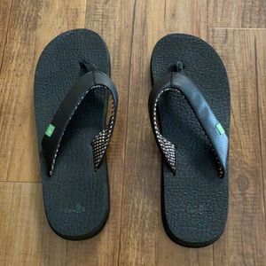 Sanuk yoga mat flip flops